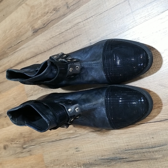 FRANCE MODE On Trend Blue Gray Black Mixed Media Booties with Straps - Picture 3 of 15